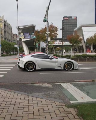 Ferrari F12 Carbon Fiber body Kit F12 Novitec N-largo style front and rear bumper wheel arch F12 front lip diffuser spoiler