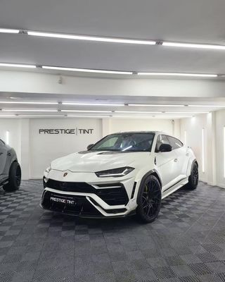 Lamborghini Urus Carbon fiber body Kit URUS 1016 style carbon fiber front lip diffuser spoiler hood wheel arch