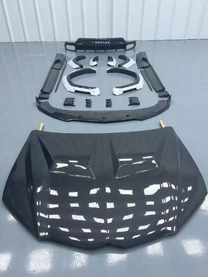 Lamborghini Urus Carbon fiber body Kit URUS 1016 style carbon fiber front lip diffuser spoiler hood wheel arch