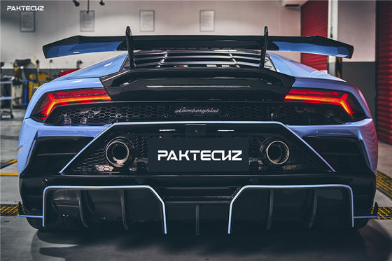 New Product Carbon Fiber Body Kit for Lamborghini Huracan EVO Huracan EVO Carbon Fiber Front Shovel Diffuser Spoiler