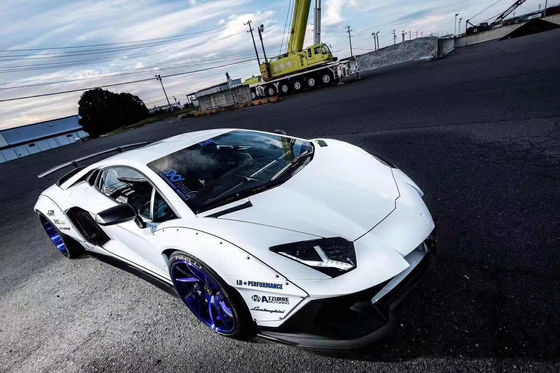 For Lamborghini Aventador LP700 Carbon Fiber Body Kit LP700 Upgraded LB-style Side Skirt Spoiler Wheel Arch