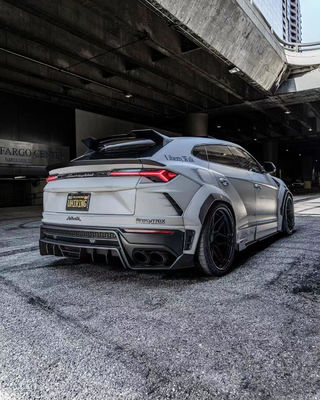 LB Style Wide-body Kit  for Lamborghini URUS Carbon Fiber Body Kit Urus Carbon Fiber Front Lip Diffuser Spoiler Wide-body Kit