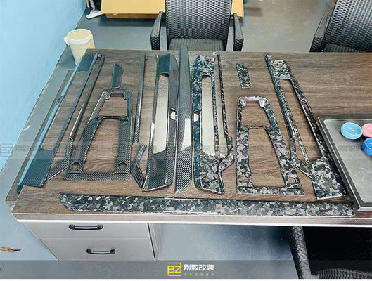 Auto Parts for Porsche 911 992 Carbon Fiber Interior 911 992 Carbon Fiber Center Panel Door Plank Interior