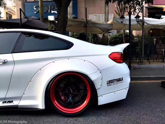 LB Wide-body Kit for BMW M4 F82 Wide-body Kit M4 F82 Upgraded LB Style Front Lip Diffuser Spoiler Carbon Fiber Body Kit
