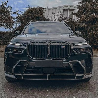 For BMW X7 Carbon Fiber Body Kit X7 Upgraded LD-style Carbon Fiber Front Lip Diffuser Spoiler Hood Body Kit