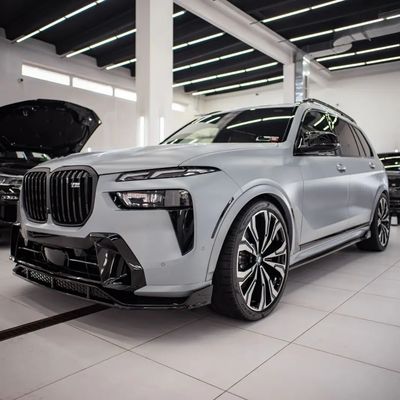For BMW X7 Carbon Fiber Body Kit X7 Carbon Fiber Front Lip Diffuser Spoiler Hood Side Skirt Wide Body Kit