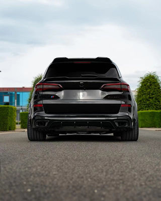 For BMW X5 G05 F95 Carbon Fiber Widebody Kit X5 G05 F95 Carbon Fiber Front Lip Diffuser Spoiler Wide-body Kit