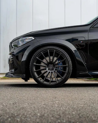 For BMW X5 G05 F95 Carbon Fiber Widebody Kit X5 G05 F95 Carbon Fiber Front Lip Diffuser Spoiler Wide-body Kit