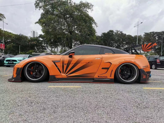 Customized  2022 Nissan Body Kit Front And Rear GTR R35 Car Bumper Covers